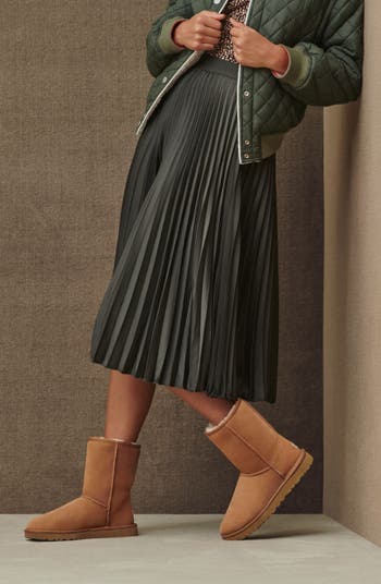Classic II Genuine Shearling Lined Short Boot