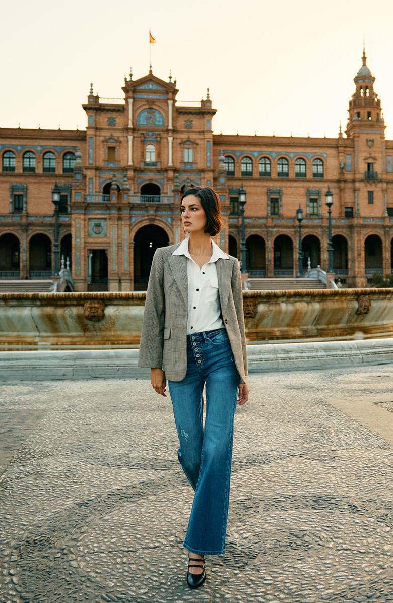 KanCan Celine High Rise 90's Flare Jeans, Alternate, color, Medium Wash