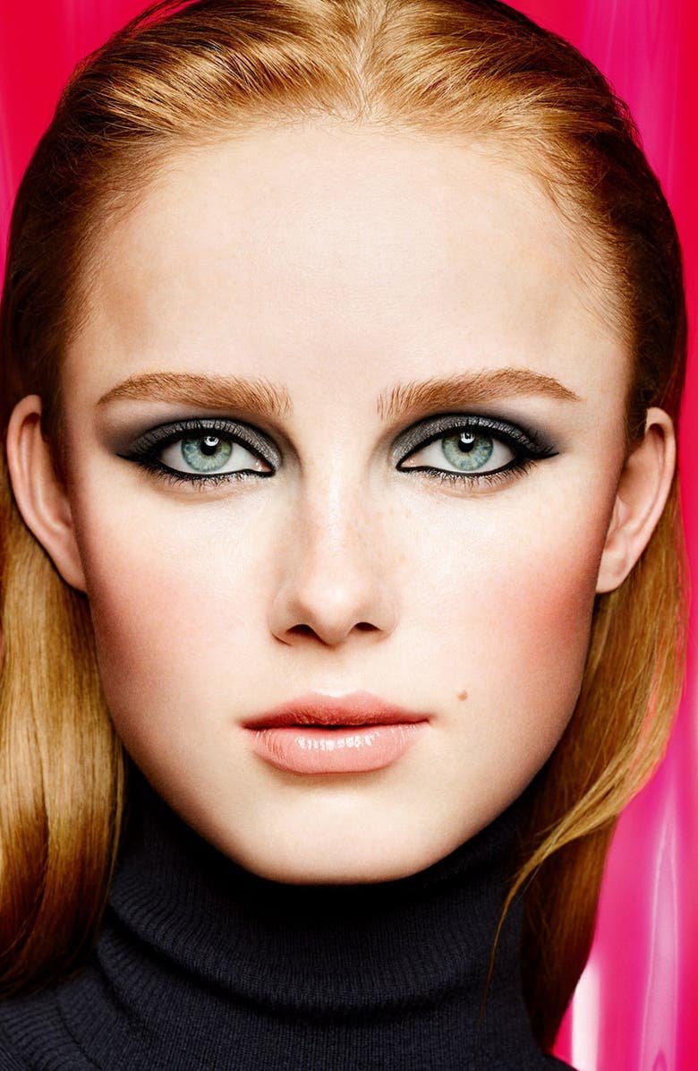 CHANEL GLOSS VOLUME<br />Plumping Lipgloss, Alternate, color,