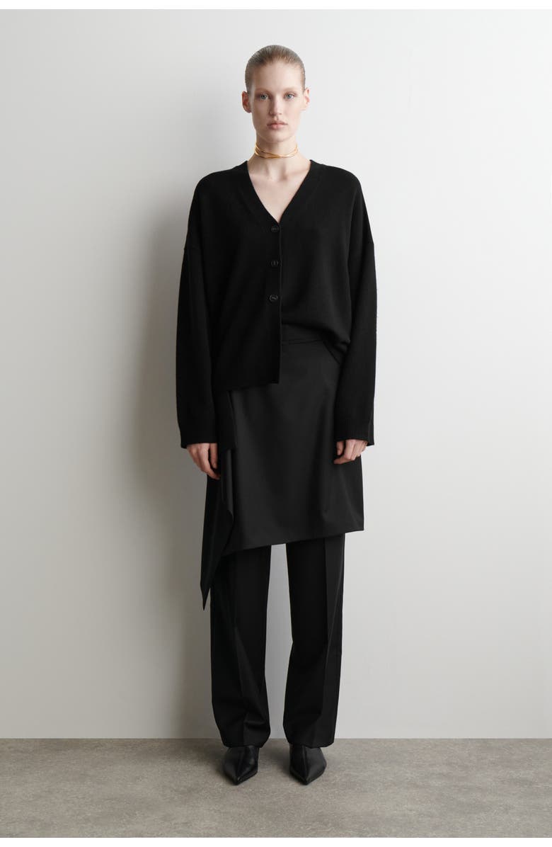 COS Cashmere Relaxed-Fit V-Neck Cardigan, Alternate, color, Black