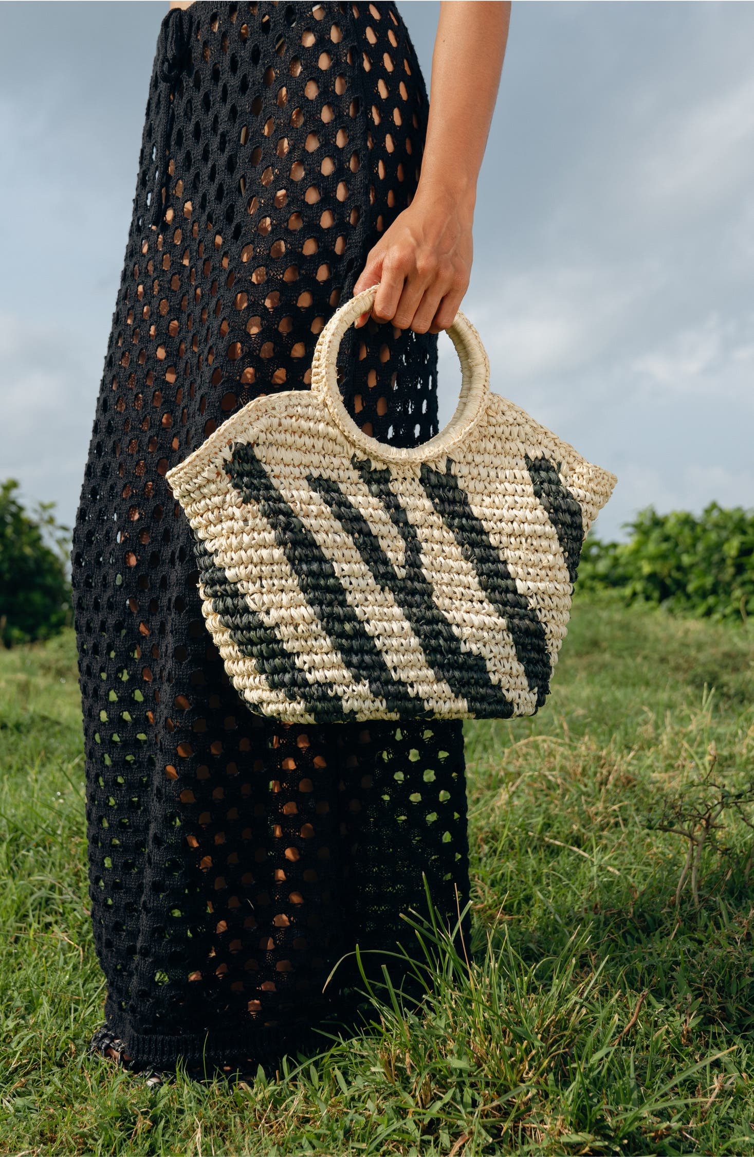 Jelavu Naomi Woven Raffia Tote Bag, Alternate, color, Natural / Black