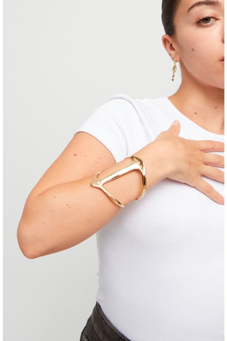 18K Gold-Plated Rigid Bracelet with Manta Ray Structure, Alternate, color, Gold