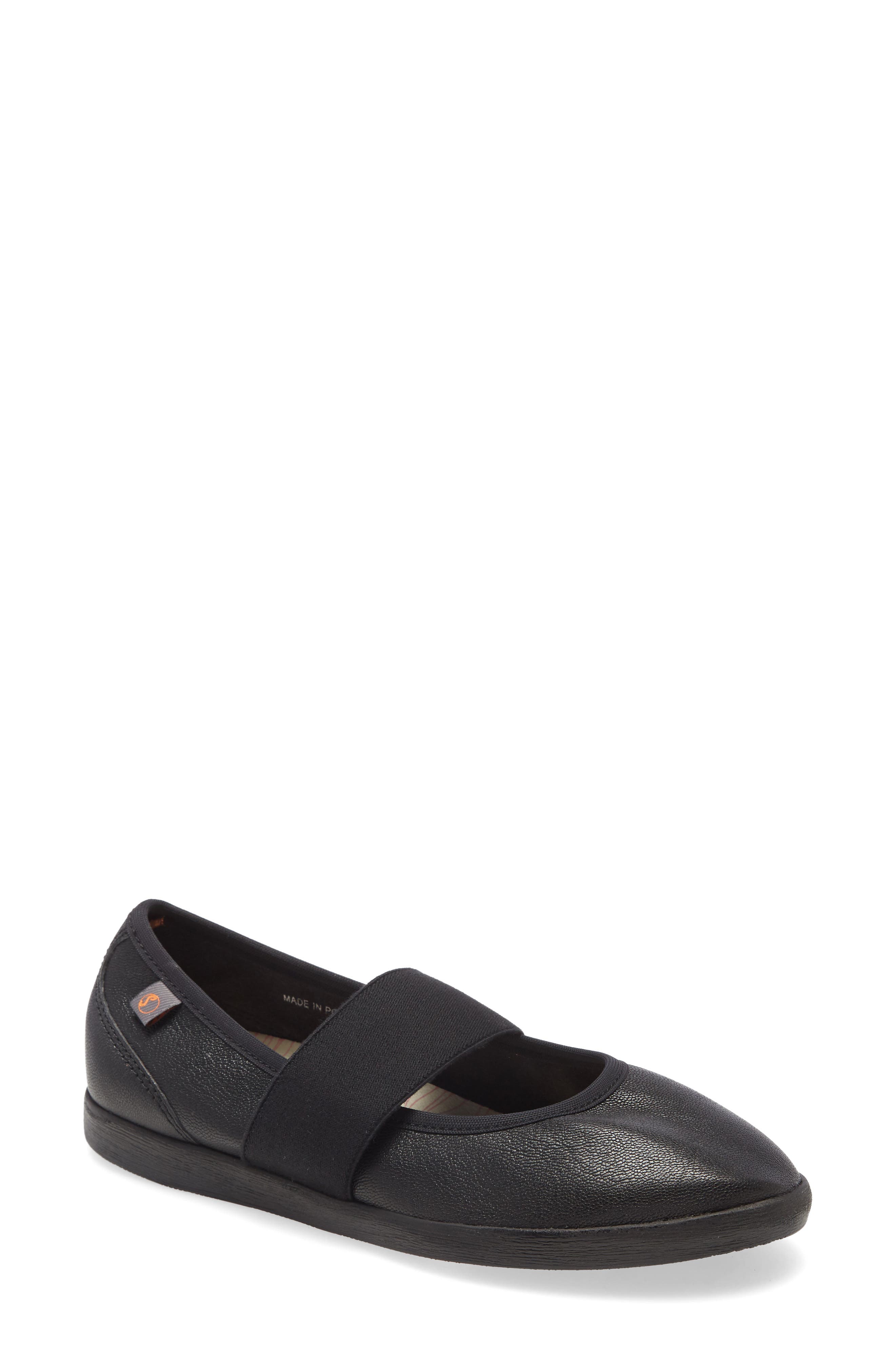 Softinos by Fly London Lynn Flat, Main, color, 