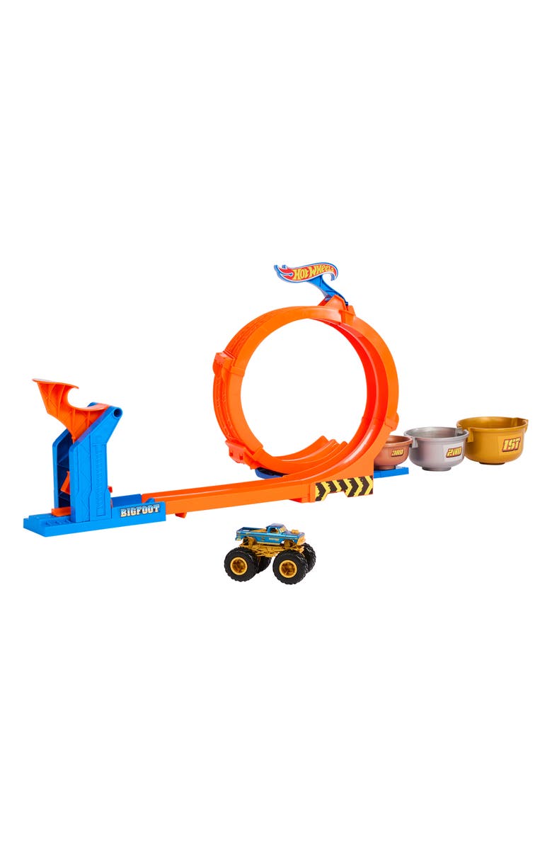 Hot Wheels Monster Trucks Loop & Flip Trophy Challenge Playset, Main, color,