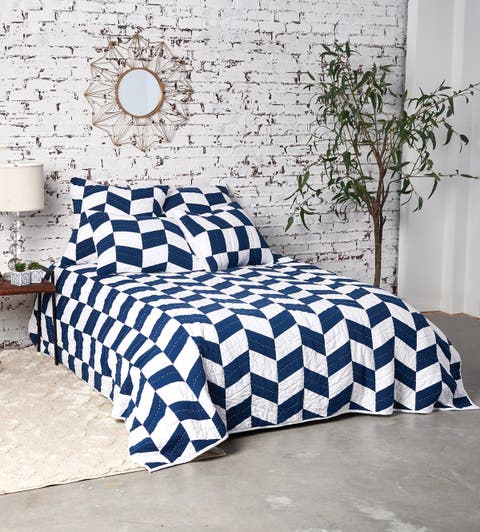 Herringbone Patch Indigo Quilt