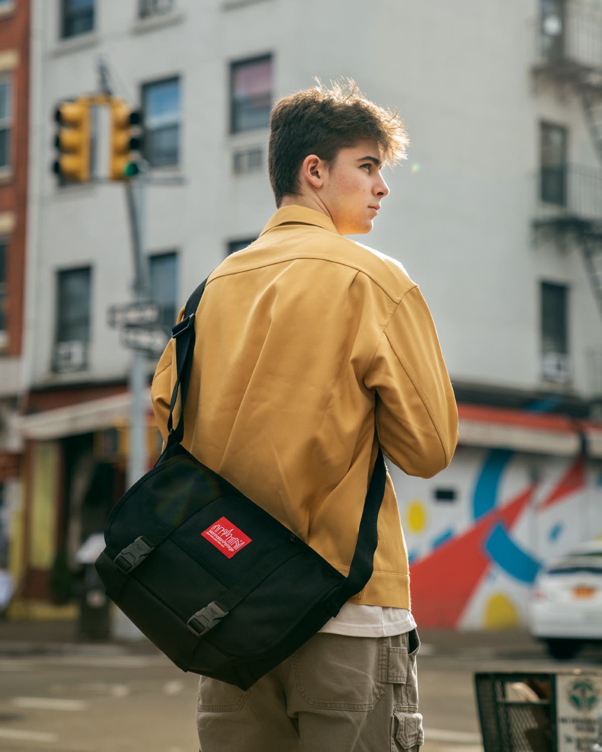 Manhattan Portage NY Messenger Bag JR, Alternate, color, Black