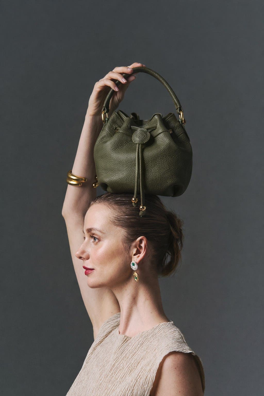 ROSZUAR Sienne Luxury Bucket Handbag, Alternate, color, Olive