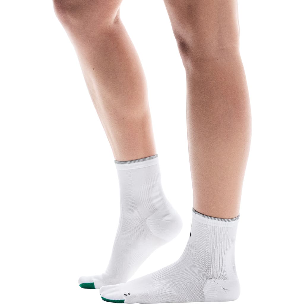 On Elite Run Quarter Socks In White