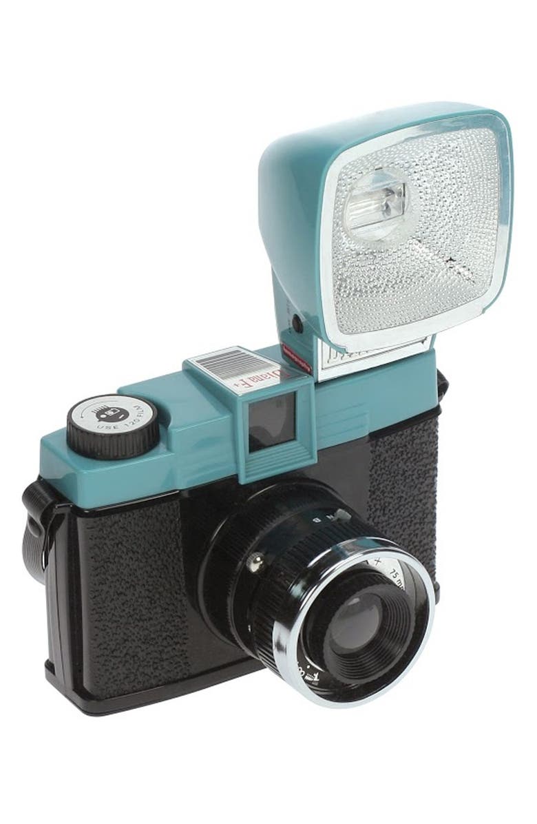 Lomography , Main, color, 