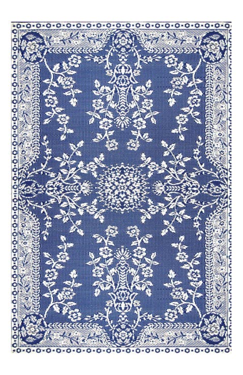 Garland Blue & White