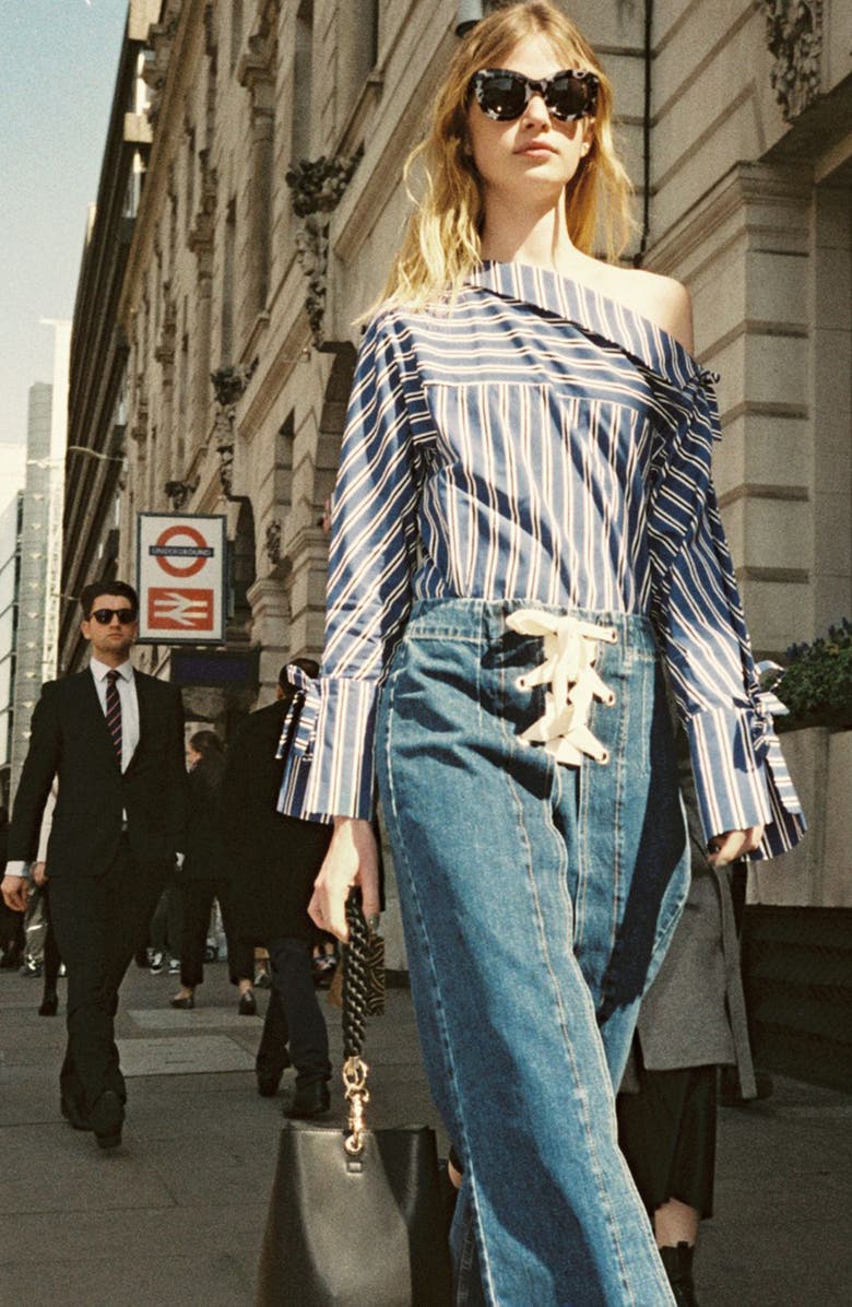 Topshop Lace-Up Crop Jeans, Alternate, color, 