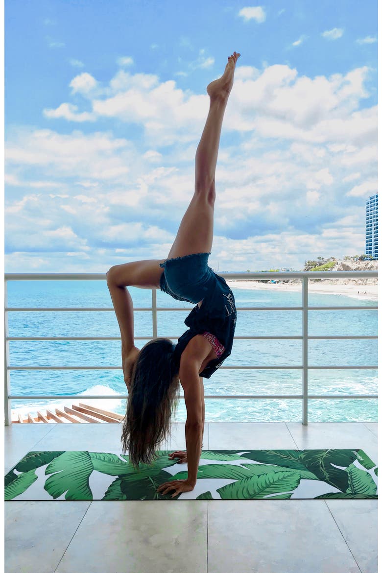 Banana Leaf Print Yoga Mat, Alternate, color, GREEN
