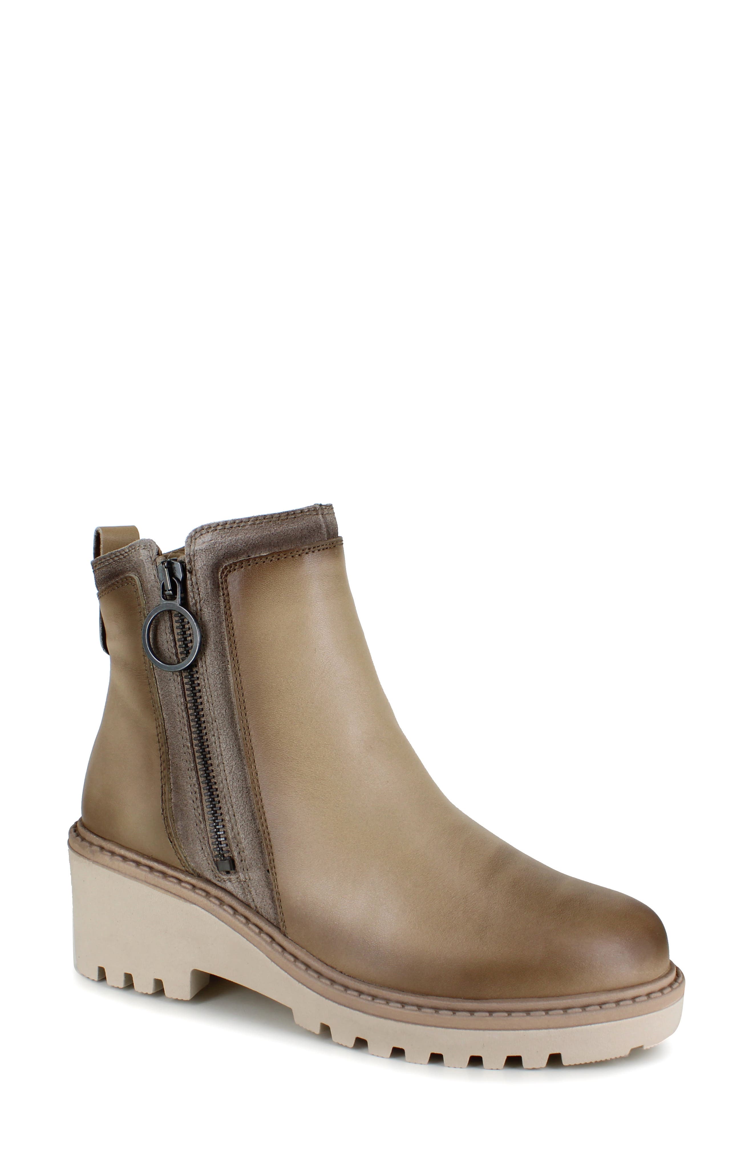 National Comfort Verra Water Resistant Bootie in Cashew 