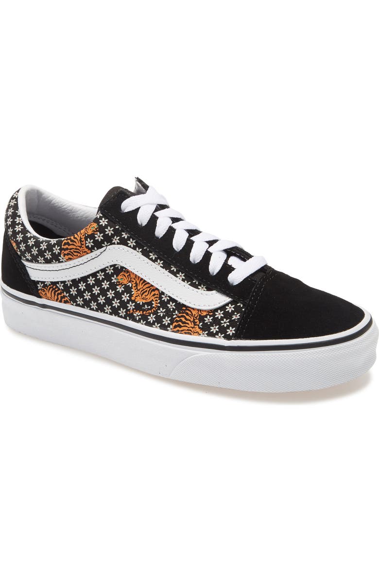 Vans Old Skool Sneaker, Main, color,