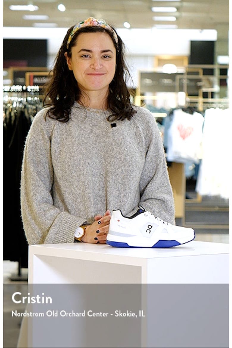 The ROGER Clubhouse Pro Tennis Sneaker video