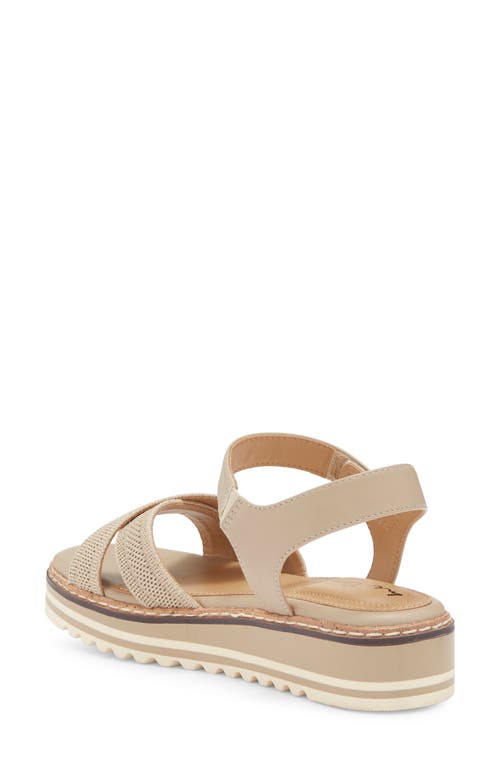 Me Too Halen Sandal In Bisque Metallic