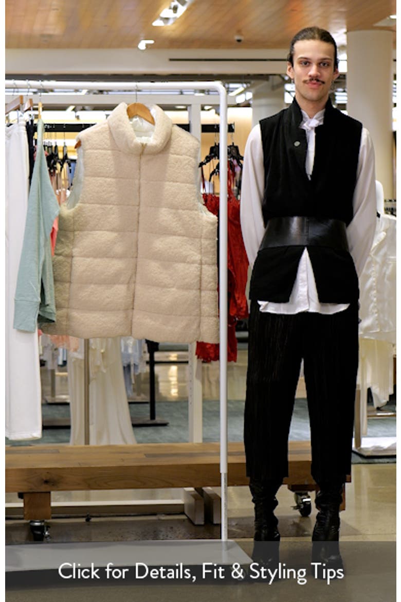 Calis Reversible Puffer Vest video