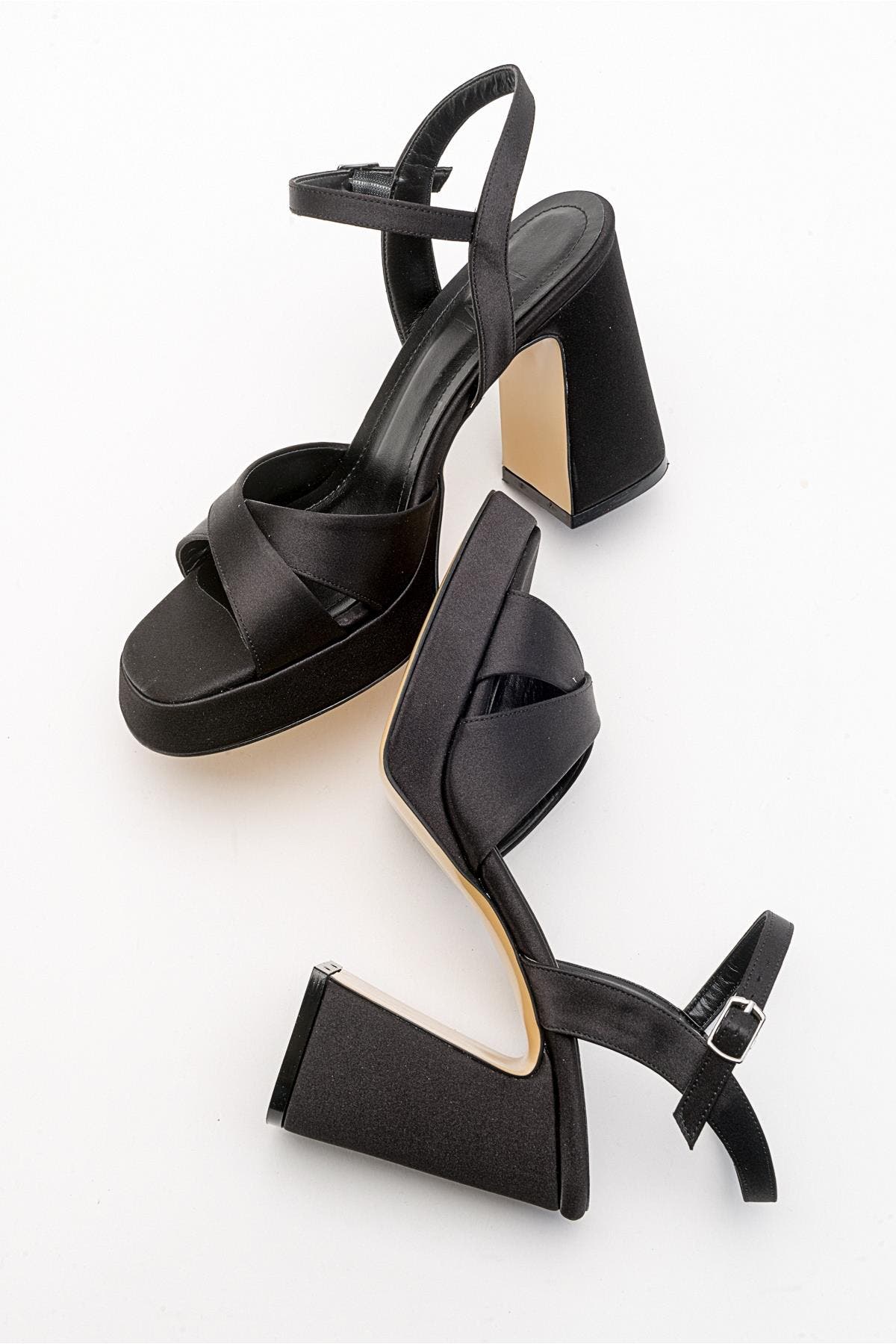 Forever & Always Shoes Yvonne Platform Sandals, Alternate, color, Black