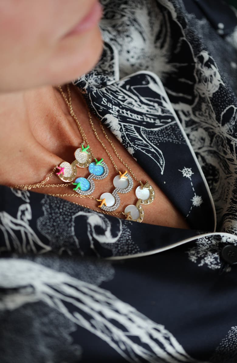 NeverNoT Travel Sunglasses Pendant Necklace, Alternate, color, 