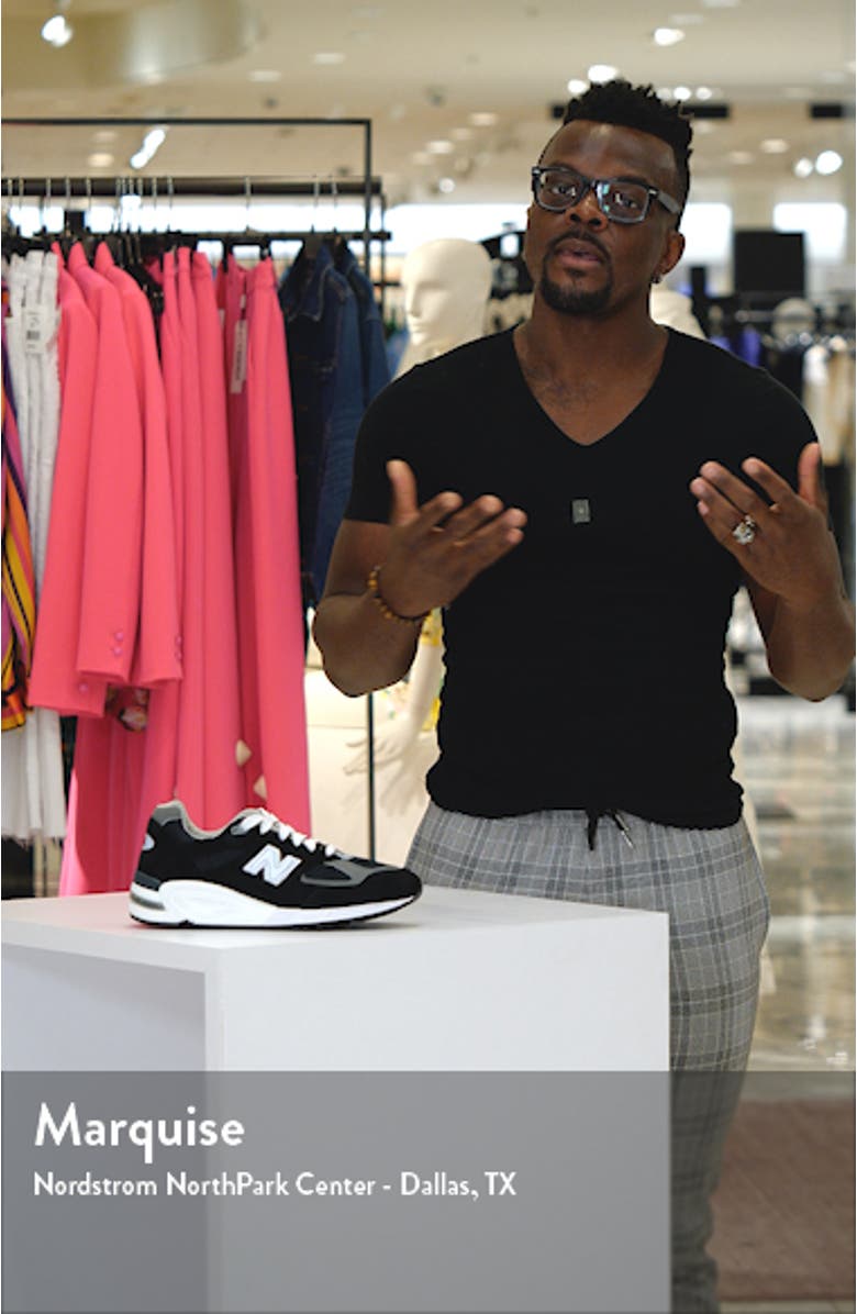 990v2 Sneaker, sales video thumbnail