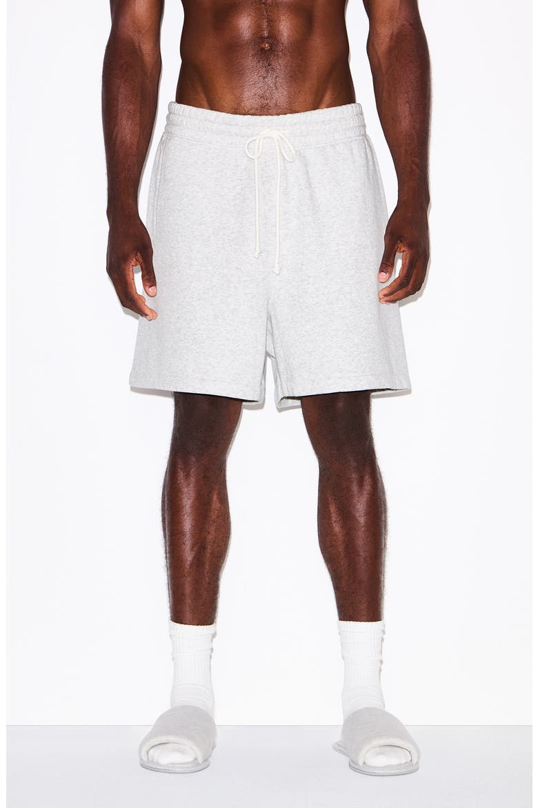 FLEECE LOUNGE RELAXED SHORT, Alternate, color, LIGHT HEATHER GREY