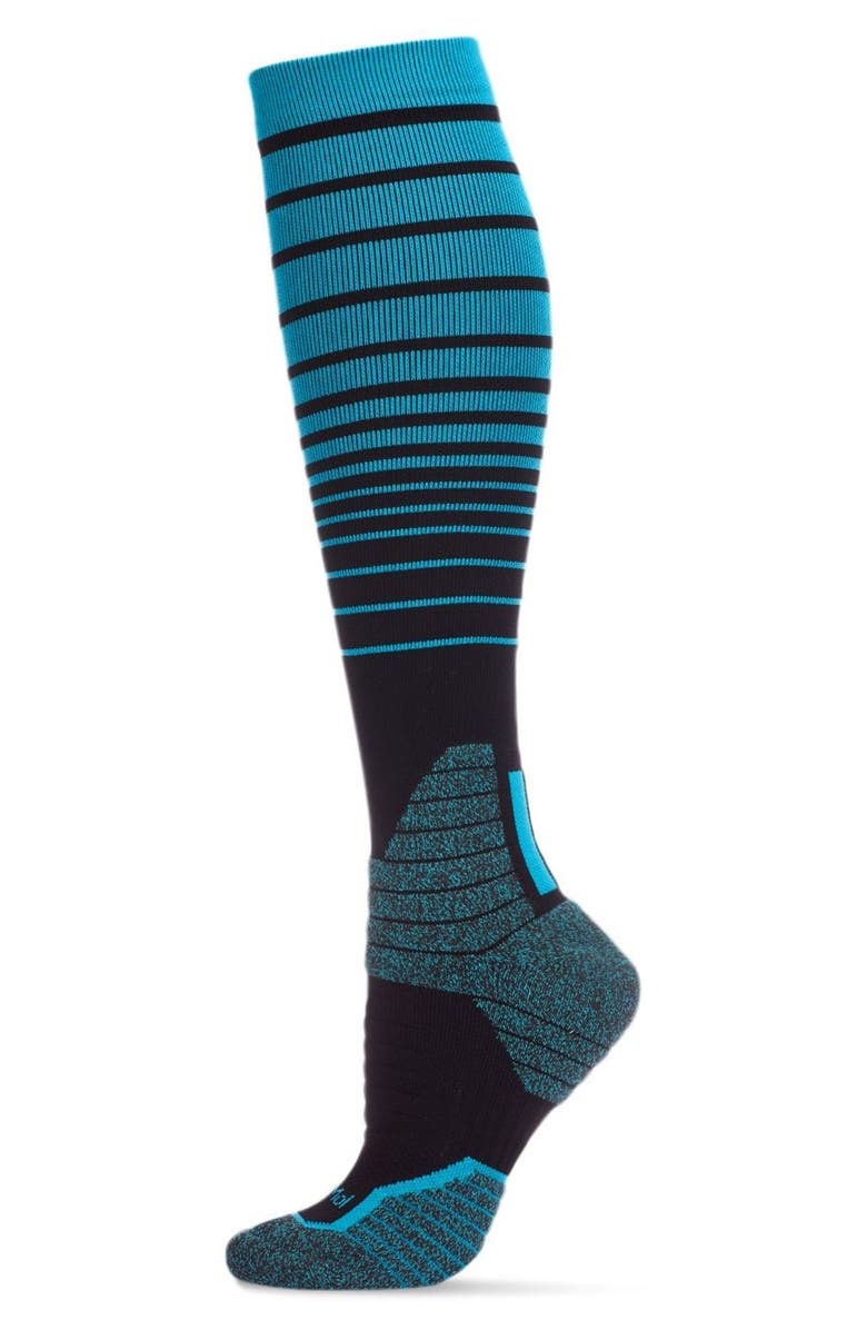 MeMoi Gradient Stripe Performance Compression Socks, Main, color,