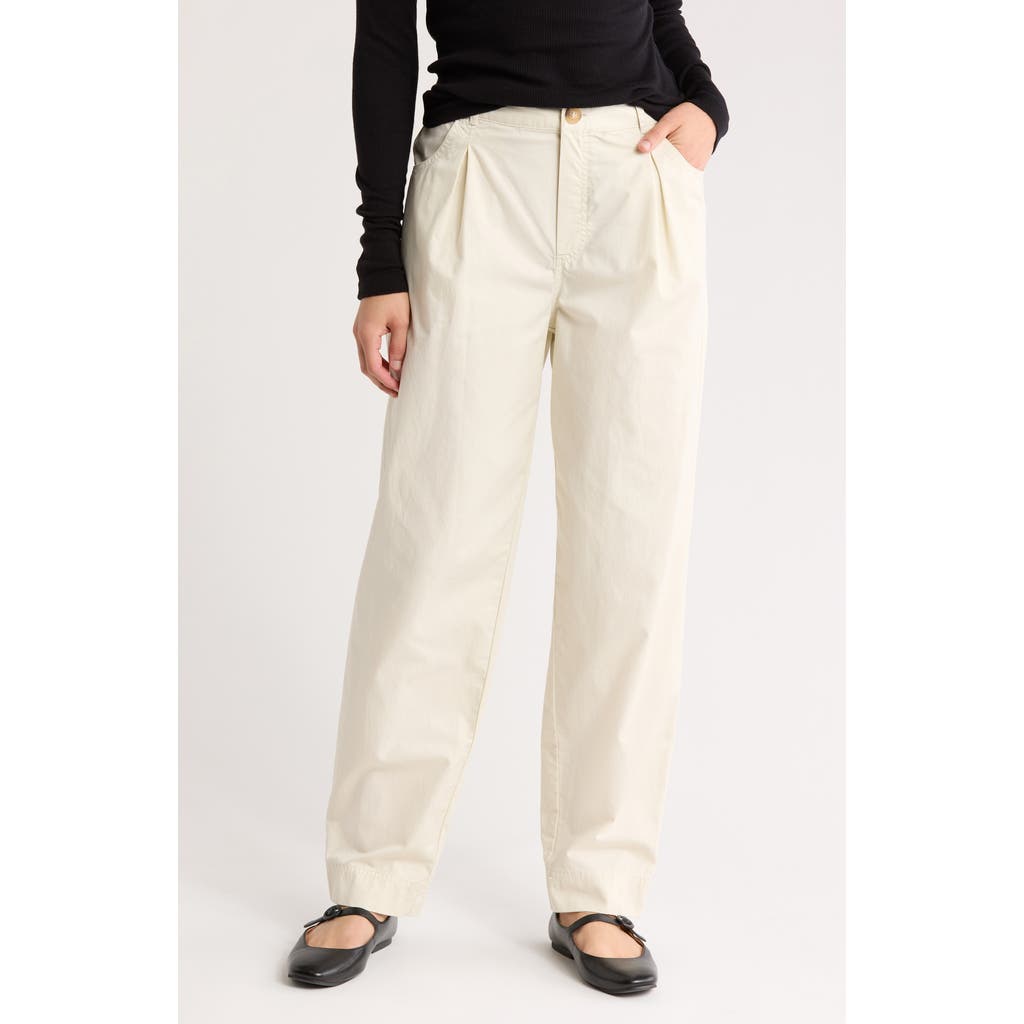 Melrose And Market Pleated Front Tapered Pants In Ivory Dove