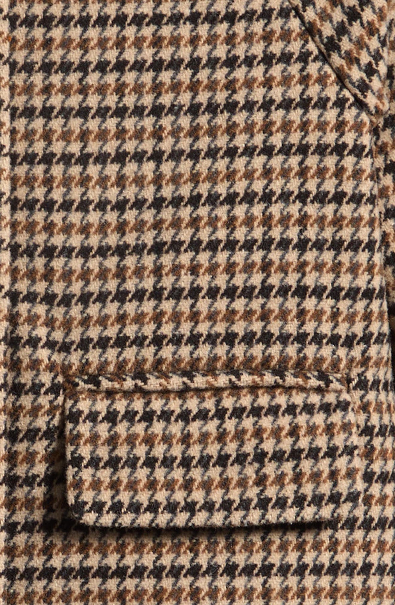 selected BROWN
