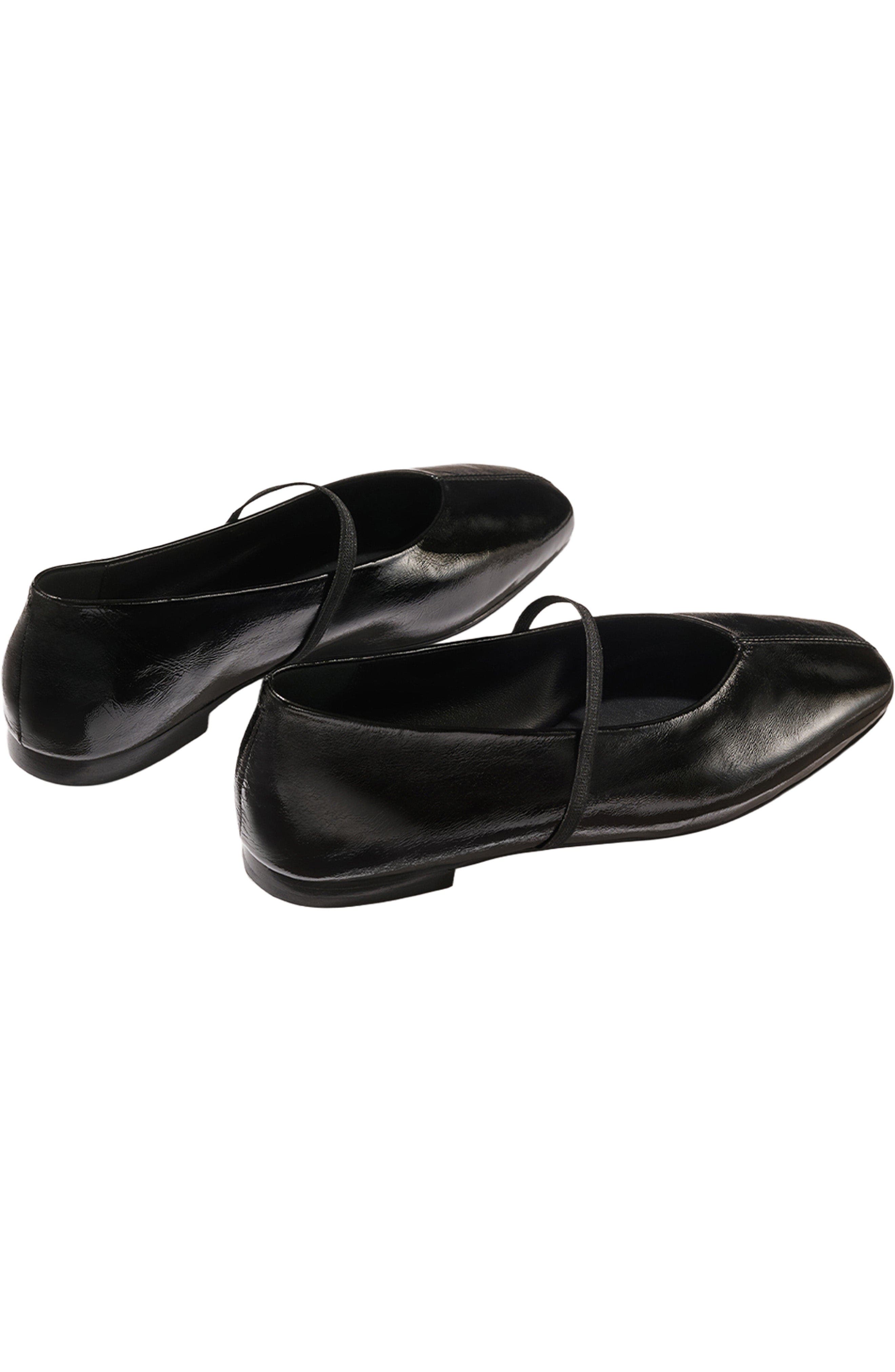 MARGAUX The Phoebe Flats, Alternate, color, Black Crinkle-Gloss Nappa
