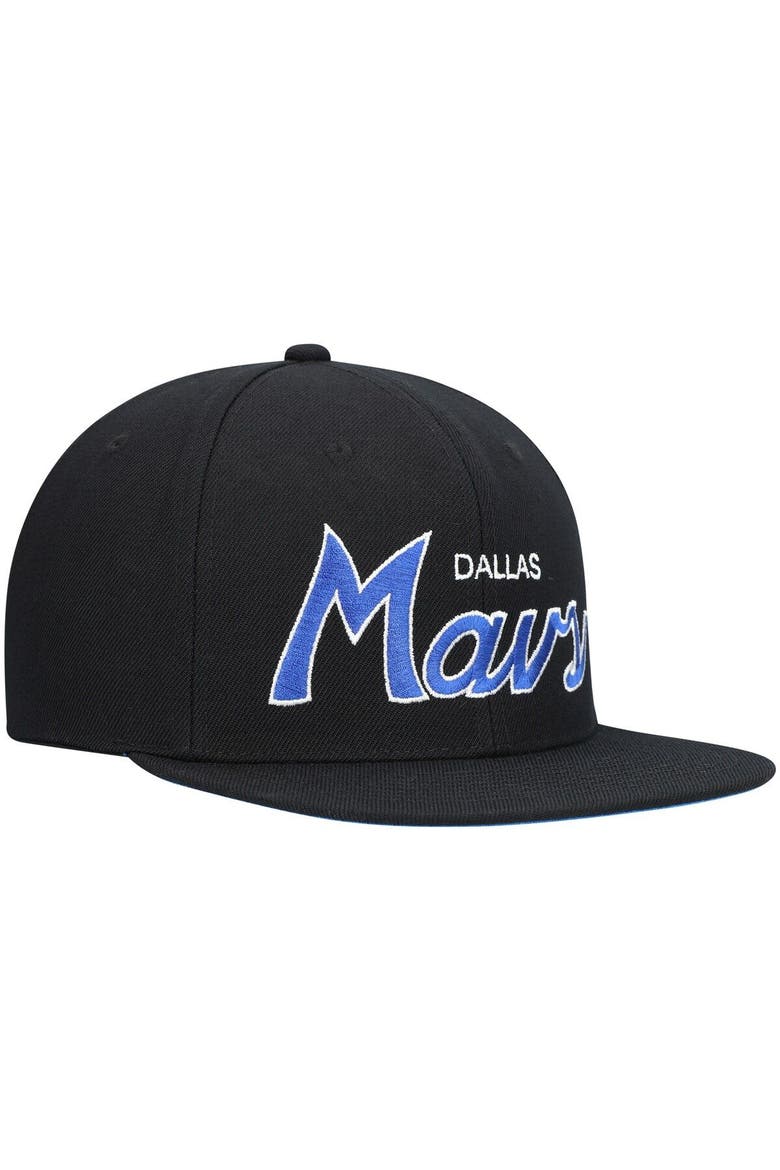 Men's Mitchell & Ness Black Dallas Mavericks Hardwood Classics Script 2.0 Snapback Hat, Alternate, color, Black