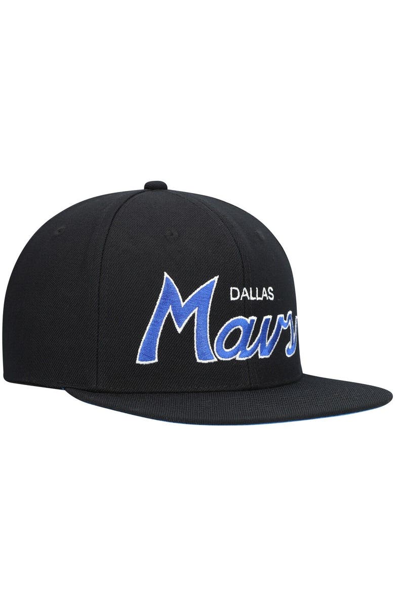 Mitchell & Ness Men's Mitchell & Ness Black Dallas Mavericks Hardwood Classics Script 2.0 Snapback Hat, Alternate, color, Black