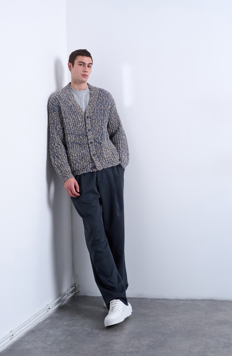 Topman Marled Chunky V-Neck Cardigan, Alternate, color, Navy