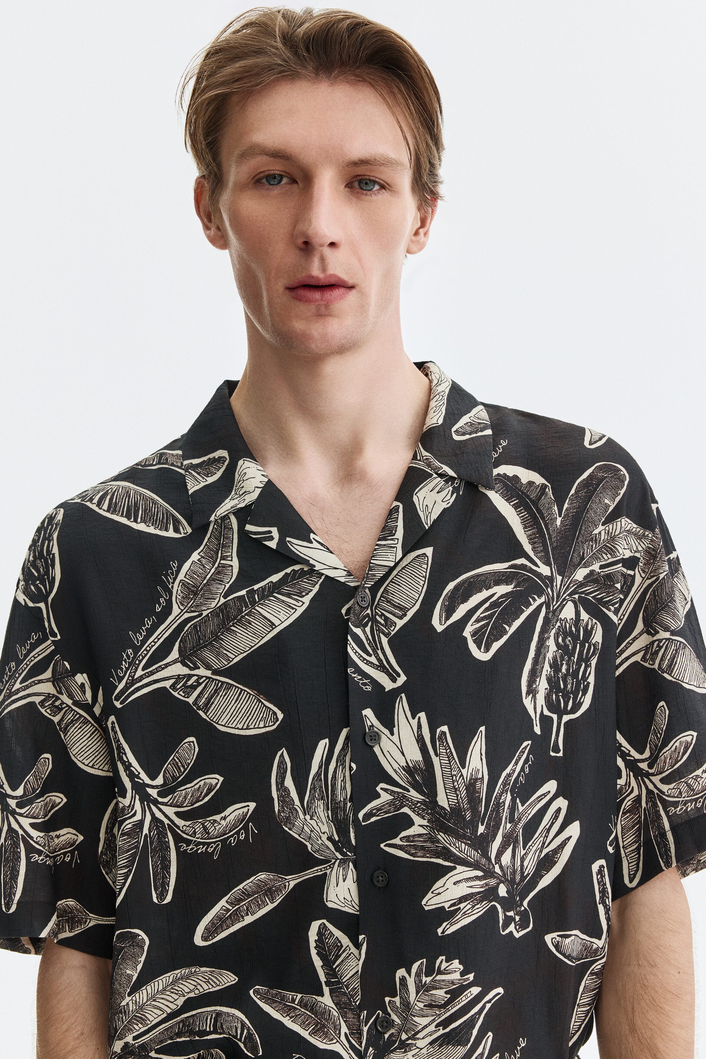 Relaxed-fit resort shirt - image 2