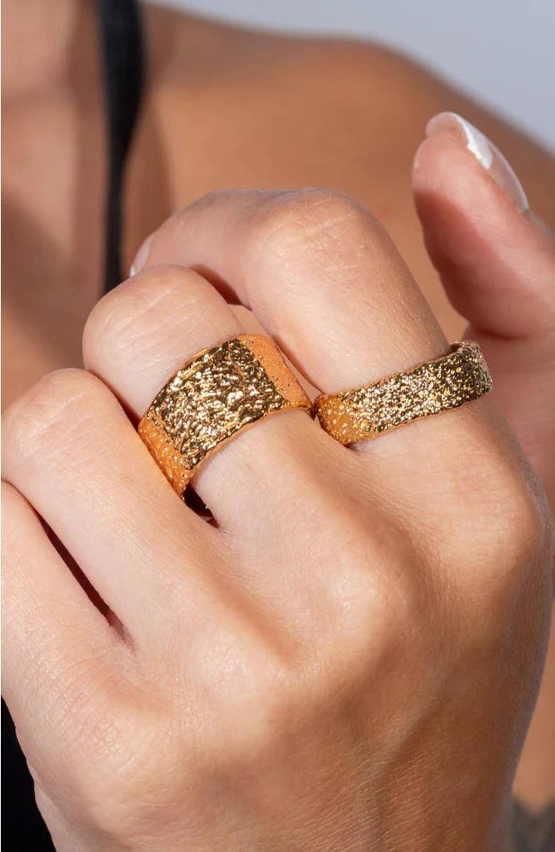 Lucy Quartermaine Hula Middle Ring, Alternate, color, Gold Vermeil