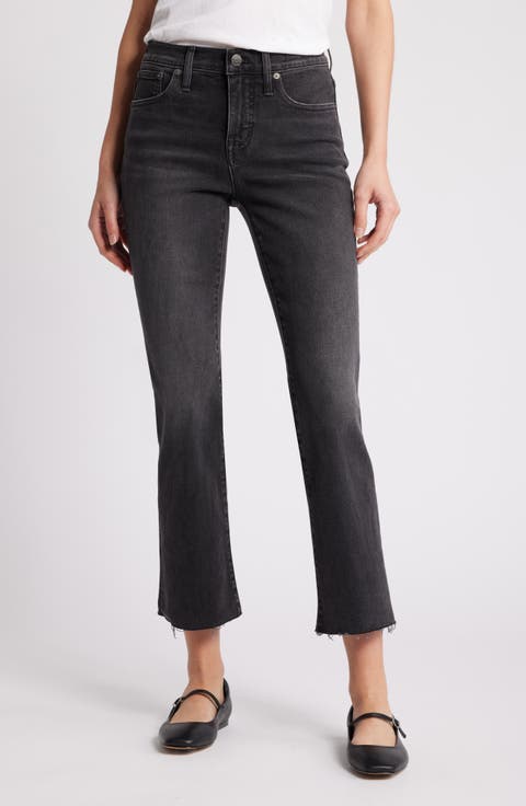 Kick Out Raw Hem Crop Jeans (Armand Wash)