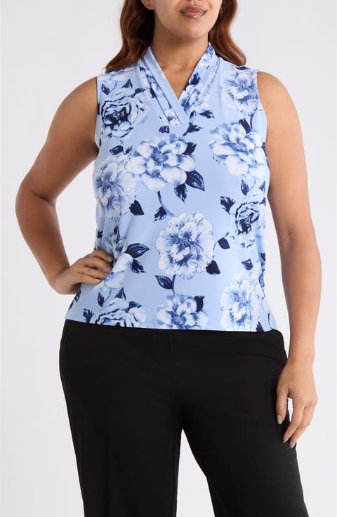Floral Triple Pleat V-neck Top (Plus Size)