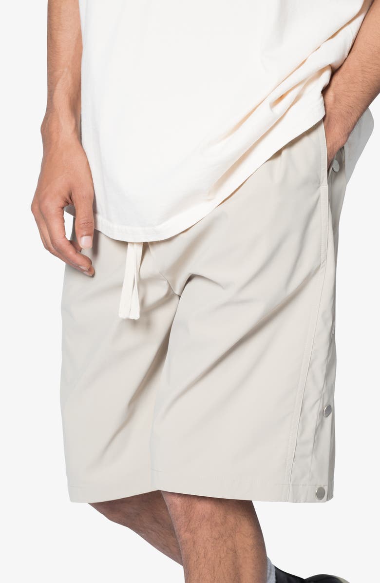 mnml Oversize Side Snap Nylon Shorts, Alternate, color,