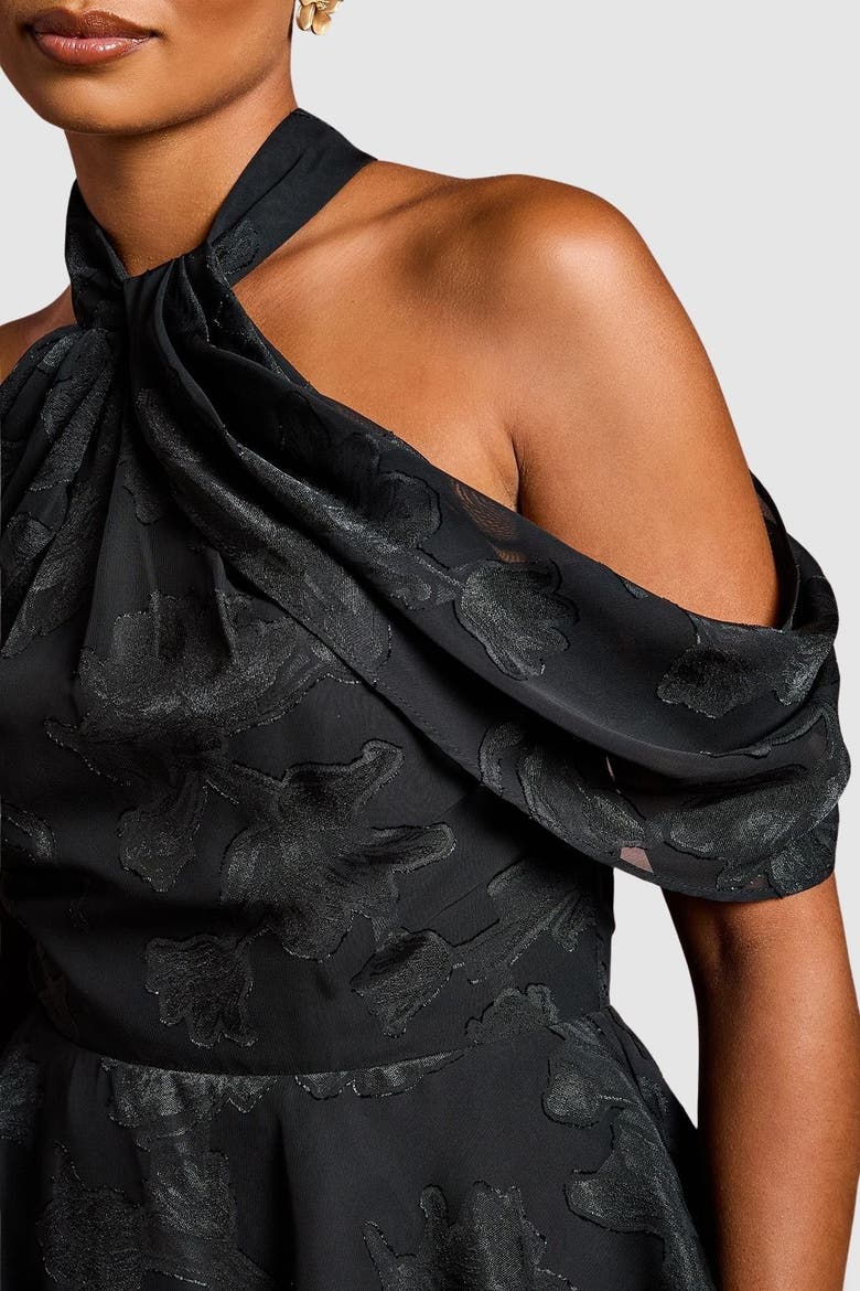 Petite Cold Shoulder Midaxi Dress, Alternate, color, Black