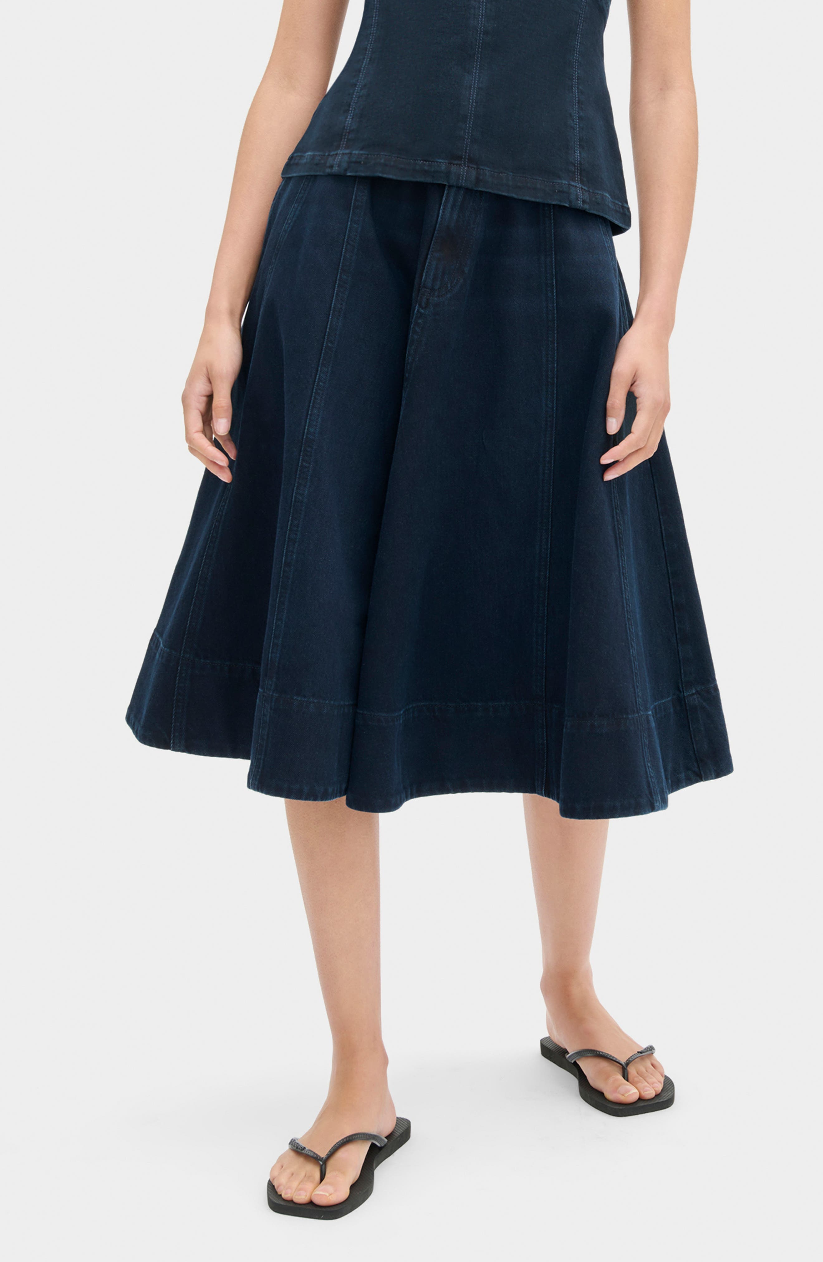 selected BLUE BLACK