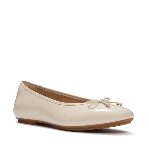 Delicato Bow Textured Patent Leather Ballet Flats