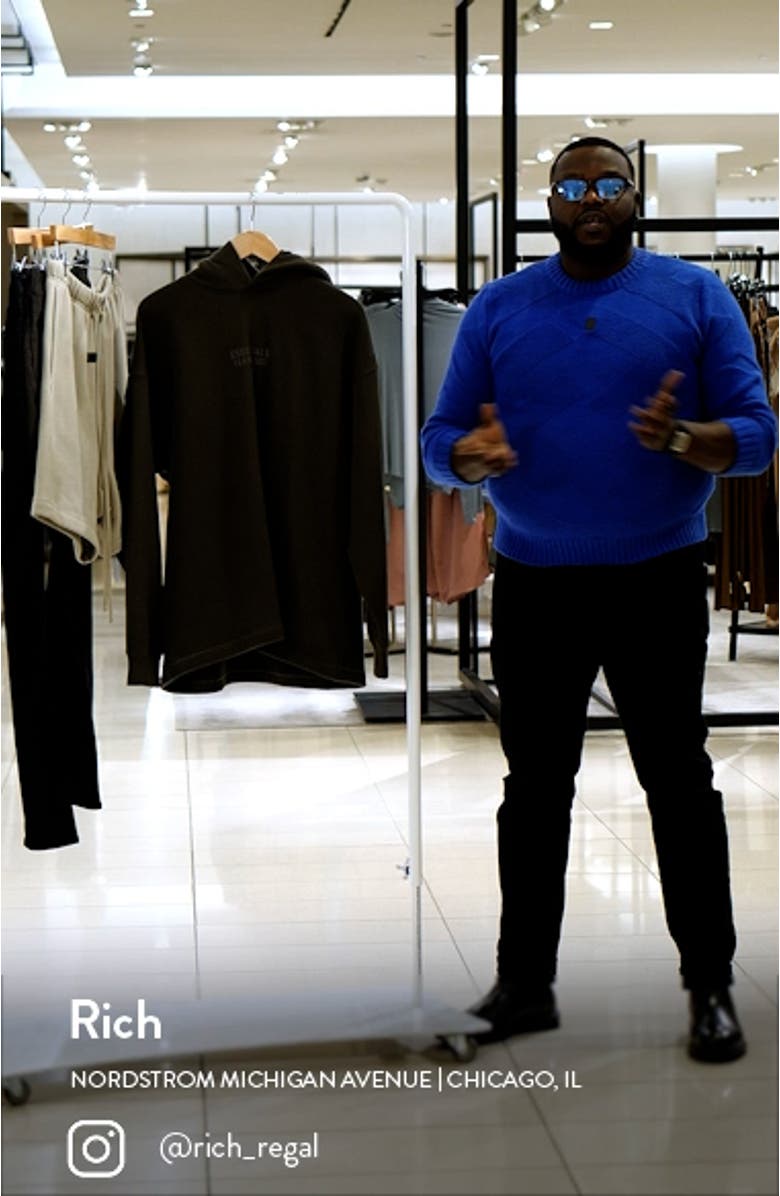 Relaxed Hoodie, sales video thumbnail