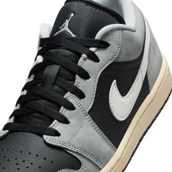 Nike Air Jordan 1 Low SE Sneaker