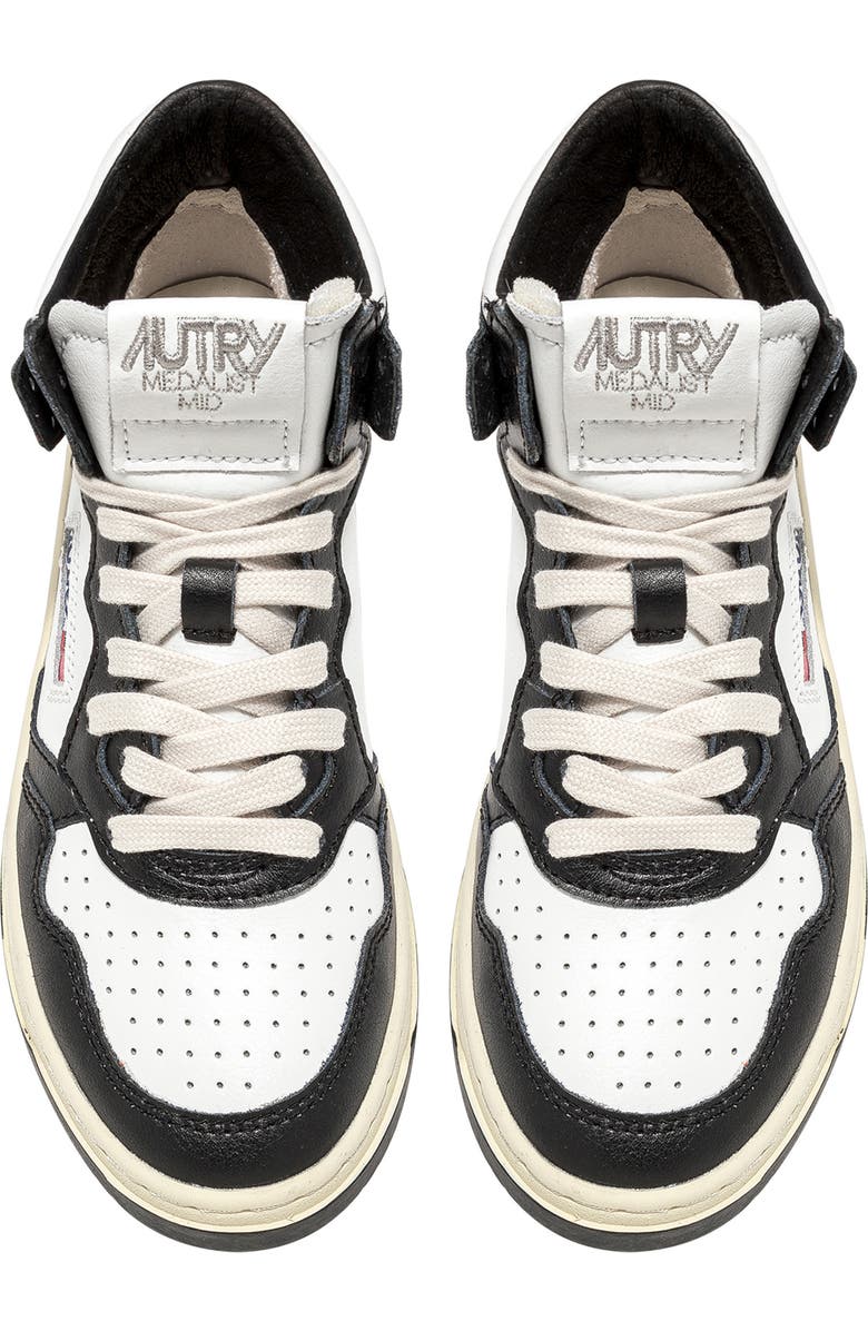 AUTRY Medalist Mid Top Sneaker, Alternate, color,