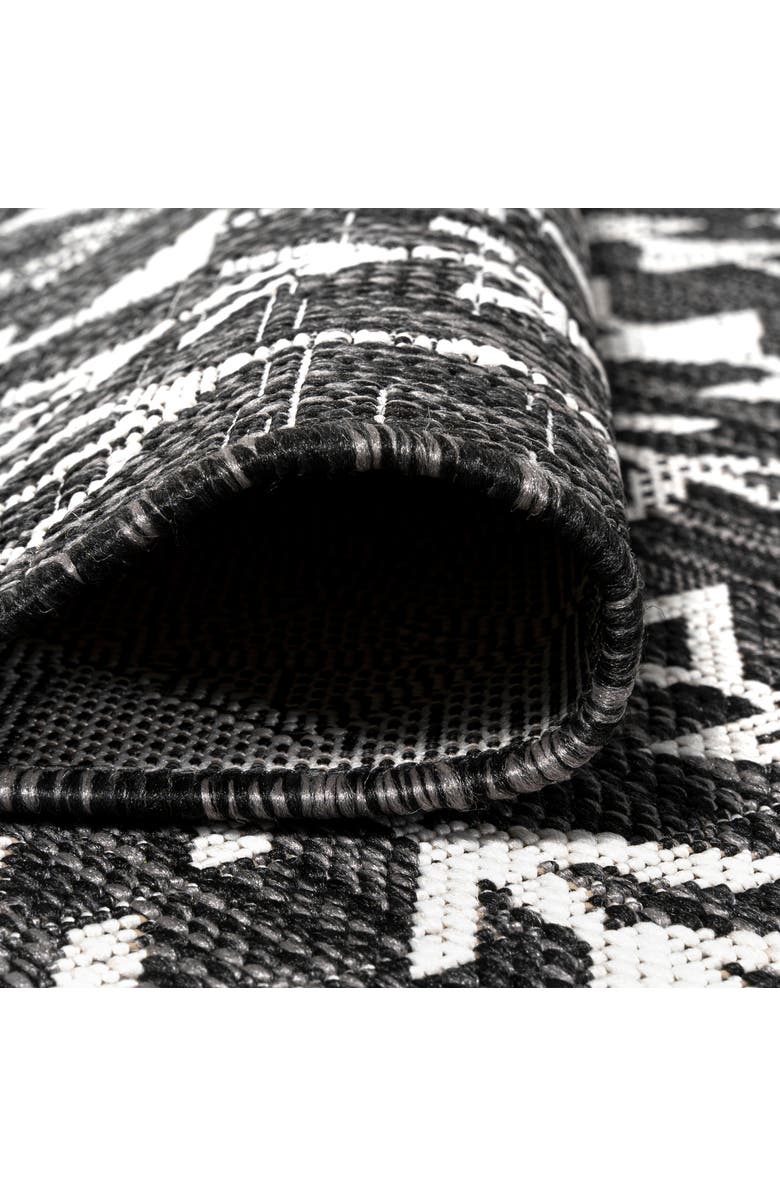 JONATHAN Y Tokay Bohemian Geometric Indoor/Outdoor Area Rug, Alternate, color, Black/Ivory