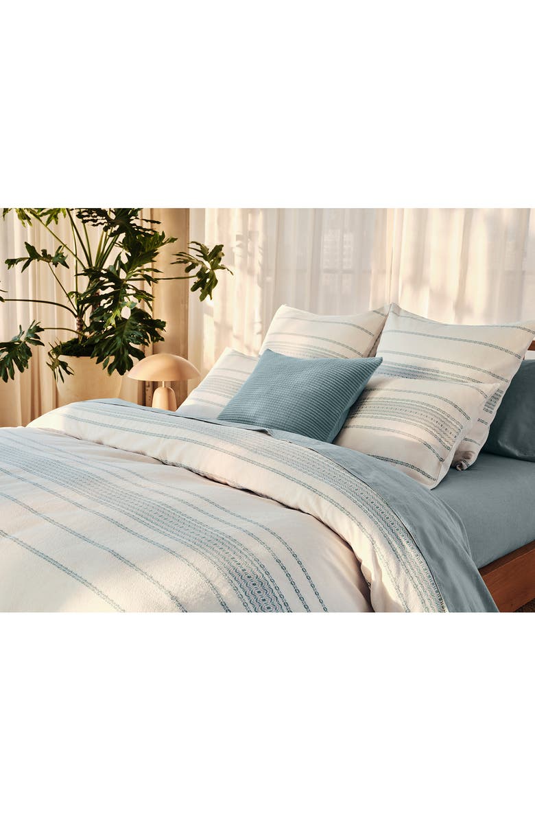 Coyuchi Rippled Stripe Organic Cotton Duvet Cover, Alternate, color,