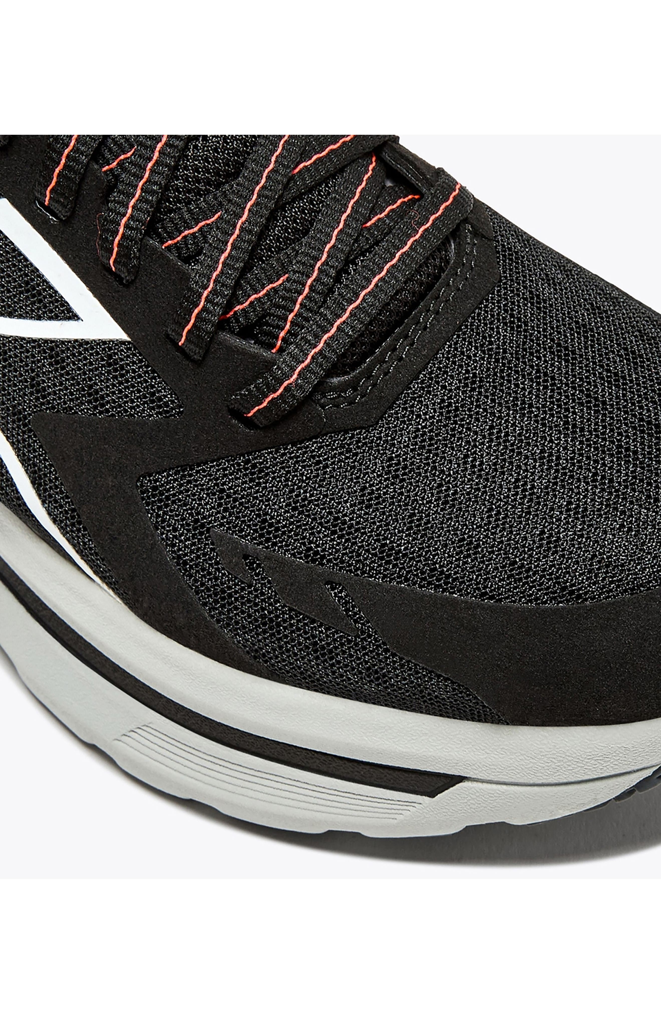 Diadora Cellula Running Shoe, Alternate, color, Black/ Silver