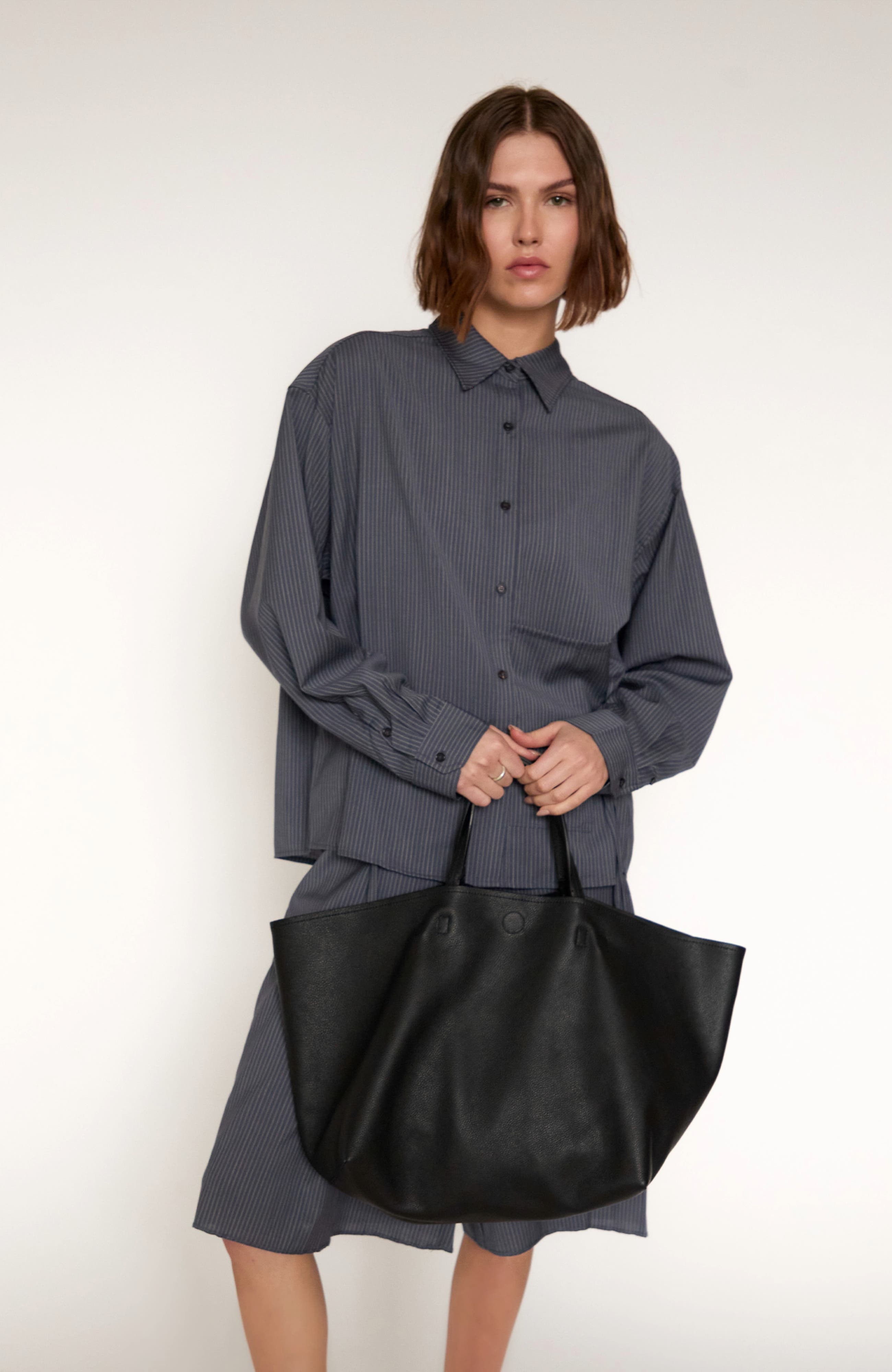 HYER GOODS Leather Mercato Soft Tote, Alternate, color, Black