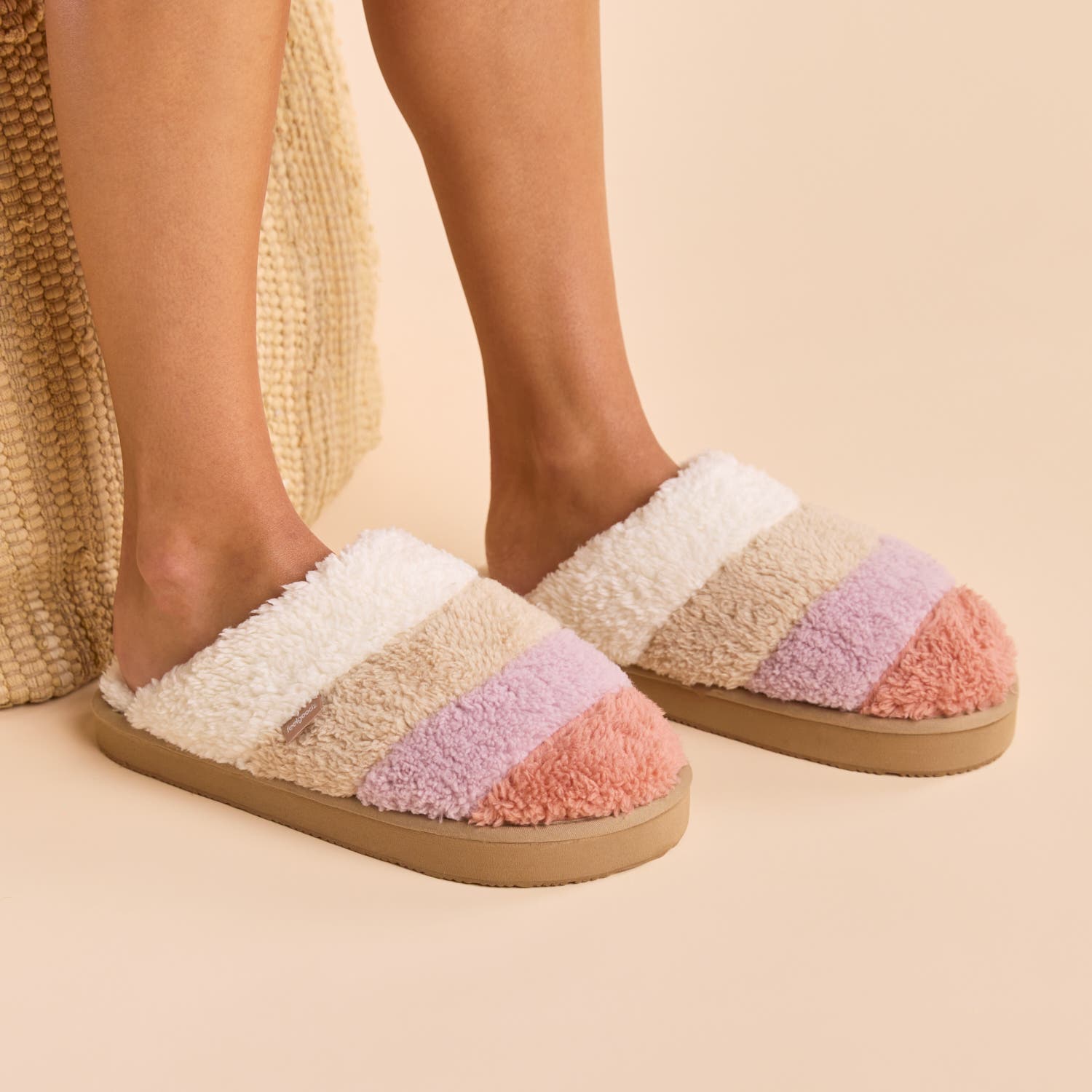 Feelgoodz Women's Outdoor Mule Slipper, Alternate, color, 