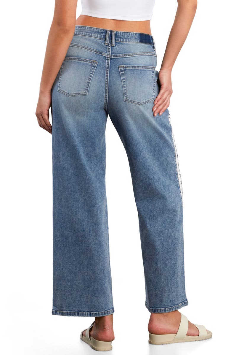 HINT OF BLU Dasis Chain Inset Barrel Leg Jeans, Alternate, color, Classic Blue