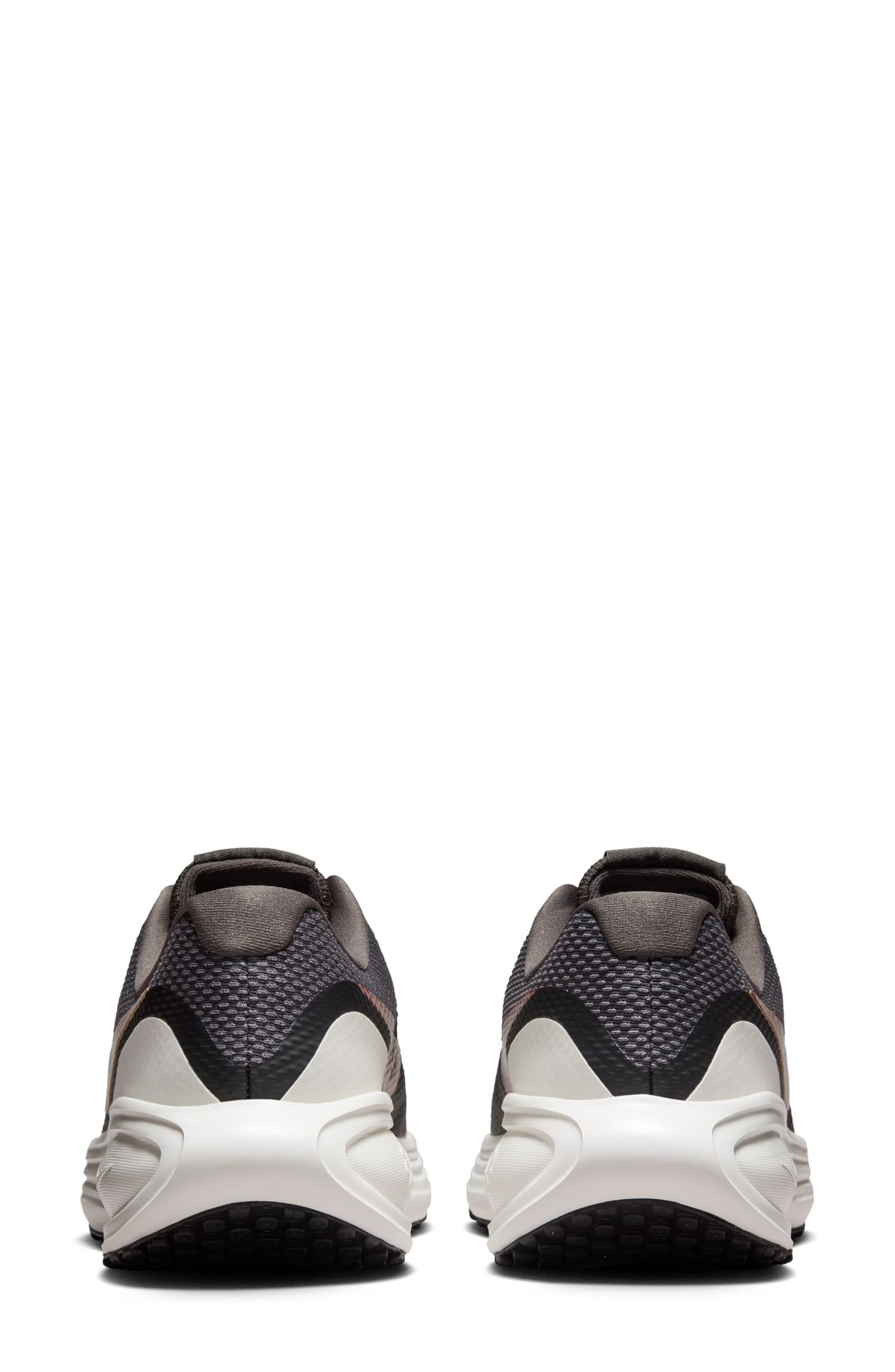 Revolution 8 Running Shoe - image 4